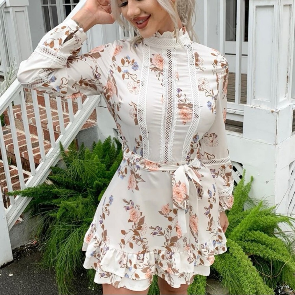 Ruffle Hem Belted Floral Dress with Removable Waist Tie Size Small
